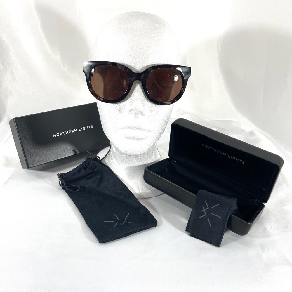 Northern Lights sunglasses, NWT